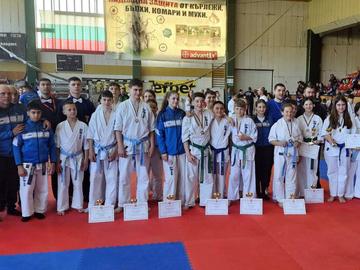 20 медала за децата на СКК "Киокушин" от националното първенство