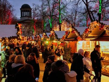 Германската полиция задържа петима ислямисти, планирали атака на коледен базар