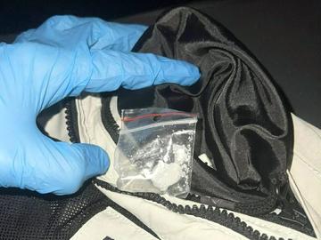 Задържаха 36-годишен, шофирал дрогиран, в колата му откриха още наркотици