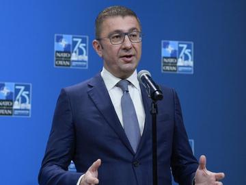 Мицкоски поиска посредник от ЕС в преговорите с България за плана за малцинствата в РСМ