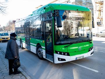 Шуменските електробуси тръгнаха, но само по две линии