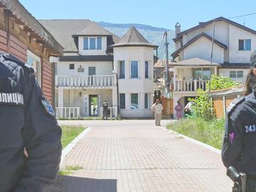 9 арестувани при спецакцията в София срещу имотната мафия, сред тях е бивш нотариус