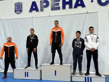 Вицешампионска титла за шуменеца Хюсеин Хасан от шампионата по свободна борба в Самоков