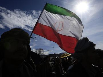 Иран обеси двама мъже днес, били част от забранената опозиция