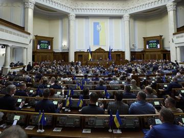 Нов удар по корупцията в Украйна – разкриха група, вземала пари за гласуване в Радата