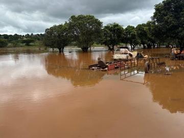 Република Южна Африка обяви национално бедствено положение заради проливните дъждове и наводненията