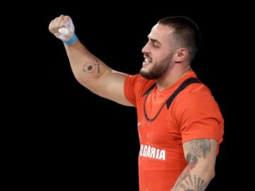 След драма и напрежение - феноменалният Насар отново е на световния връх!