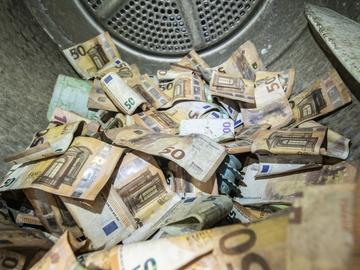 Франция и Румъния разбиха мащабна мрежа, "изпрала" над 300 млн. евро от наркотрафик