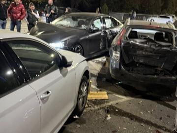 Бивш шеф на "Автомагистрали" ЕАД се оказа водачът, помел 6 коли в центъра на София