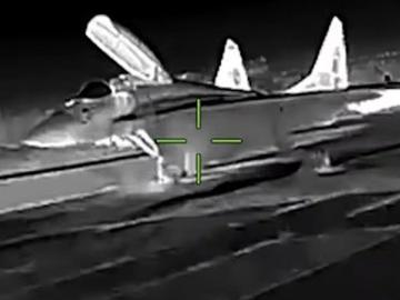 Украински дрон унищожи руски МиГ-29 на летище в Крим