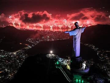 Нова Зеландия посрещна Нова година