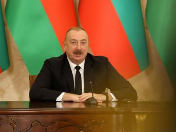 Илхам Алиев ще помага на френските колонии да се освободят от Париж