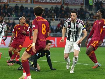 Рома и Ювентус завършиха наравно дербито на кръга в Серия А