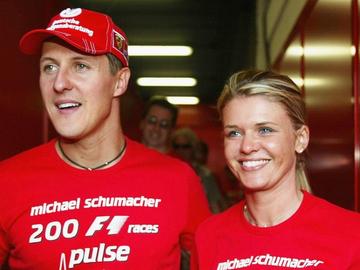 Съпругата на Шумахер пуска на търг уникалните му часовници, за да финансира лечението