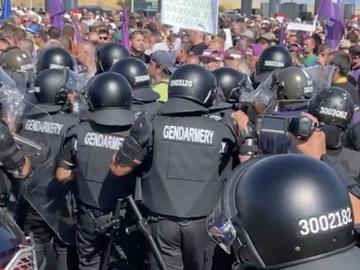 Стотици полицаи спряха блокада на АМ "Тракия", задържаха вицепрезидента на КНСБ