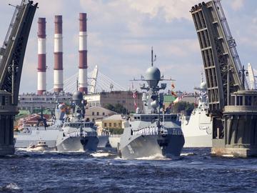 Русия отмени военноморския парад "от съображения за сигурност"
