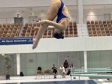 Българката Ива Ереминова покри норматив за участие на Европейското първенство по скокове във вода