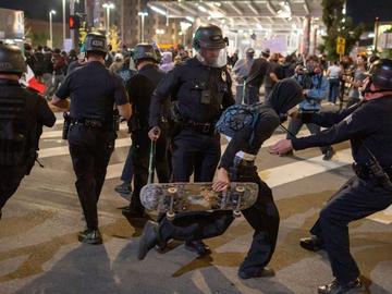 Море от гняв заля 46 американски щата: Хиляди излязоха на улиците срещу ICE