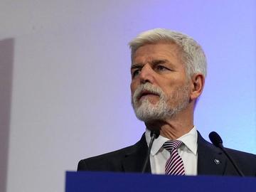 Президентът на Чехия: НАТО трябва да реагира, включително и военно, на руските провокации