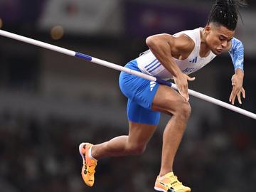 Грък задмина легендите Бубка и Лавийени с резултат №2 в историята