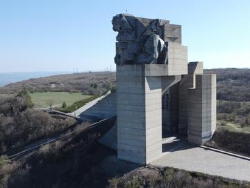 13-процентен ръст: 30 519 туристи на Паметника през 2025-а