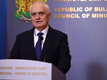 Запрянов: Самолетите на САЩ са тук за учение, не заради Иран, нямаше паркоместа на "Враждебна"