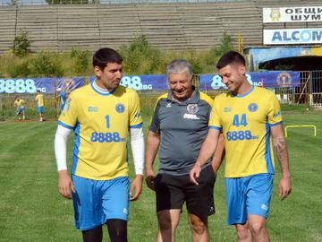 Христо Ковачев и тодор Вълканов.
