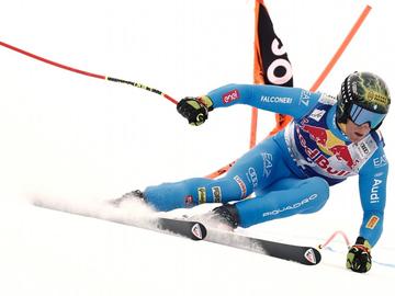 Италиански триумф в страховитото спускане по "Щрайф"