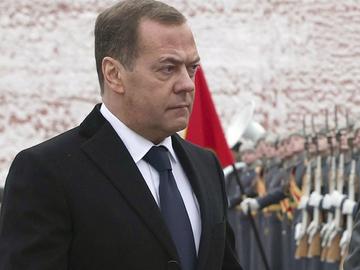 Медведев: Ако НАТО защитава украинското небе, означава обявяване на война на Русия