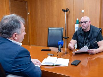 Домоуправител осъди ВиК и Община Шумен за спукана тръба, наводняваща 17 гаража