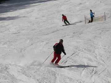 Спасителите помогнаха на пострадал скиор в Банско