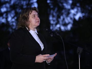 Априлци проявиха безпределна саможертва като избраха бунта пред робското безвремие, каза в Панагюрище Наталия Киселова