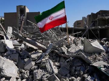 САЩ и Израел удариха сградата на институцията, която трябва да избере нов лидер на Иран