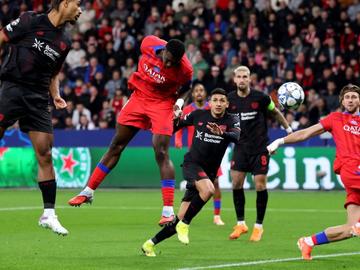 Луд мач с 2 дузпи и 2 червени картона. И нова голова фиеста на ПСЖ в Германия - 2:7