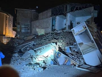 Турският вътрешен министър: Няма жертви, част от ранените са скачали в паниката си от високо