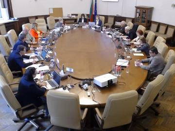 Днешното заседание на ЦИК продължи до късно вечерта