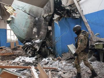 Украйна свали три руски военни самолета, съобщи началникът на военновъздушните сили