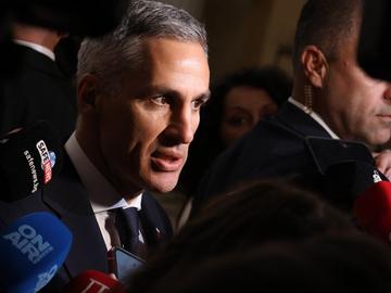 Гюров: Очаквам новите управляващи да не се огънат