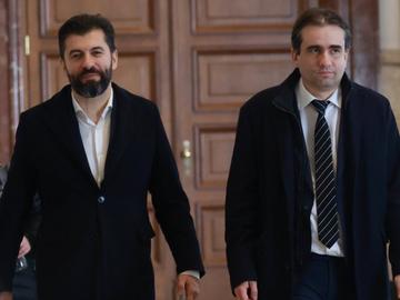 Съдът върна делото срещу Петков и Божанов заради грешки в обвинението