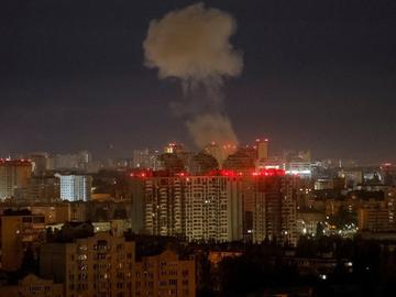 Русия атакува Киев с балистични ракети, има ранени