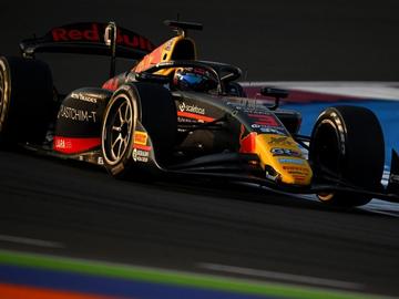 Никола Цолов спечели седмо място в състезанието за Гран при на Катар във Формула 2