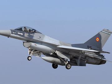 Същият пилот на F-16 свали втори дрон, нахлул в Румъния