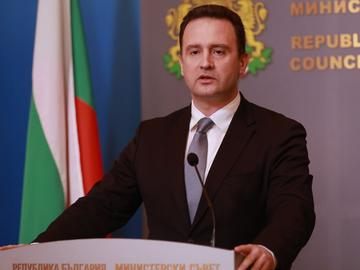 Министърът на енергетиката обяви извънредни проверки заради високи сметки за ток