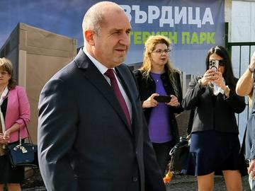 Радев: България няма да участва в новите 70 милиарда помощ за Украйна