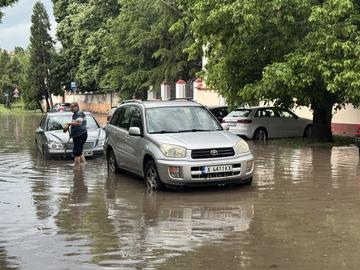 Бури предизвикаха потопи в Източна България