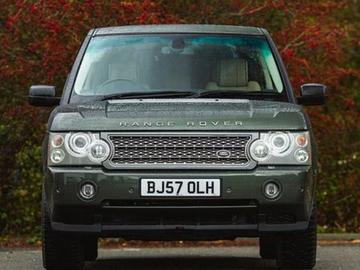 Британец си купи Range Rover за селска кола от eBay... оказа се на кралица Елизабет II