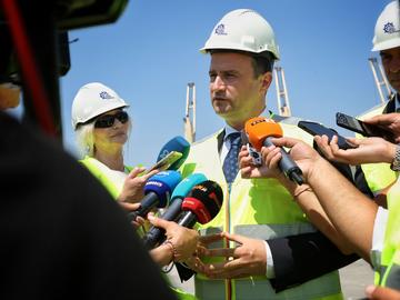 Енергийният министър: Договорът с "Боташ" е бил излишен