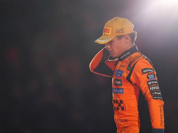 Двойна дисквалификация на "Макларън" завърза допълнително битката за титлата във Ф1