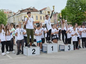 Първите три тима при 5-7 клас.