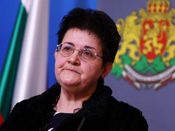 Людмила Петкова опонира на управителя на БНБ за облагането на банките и лихвите
